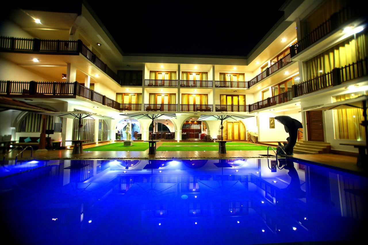 Watergate 3* Унаватуна